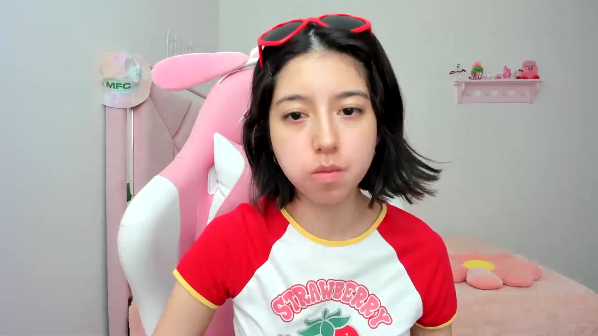 Gallery image thumbnail from Cherrycute666's myfreecams stream on, 03/21/2024, 19:59 image 5 of 20
