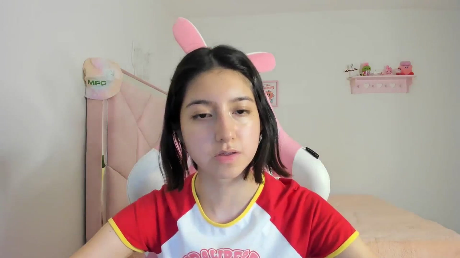 Gallery image thumbnail from Cherrycute666's myfreecams stream on, 03/22/2024, 03:55 image 7 of 20