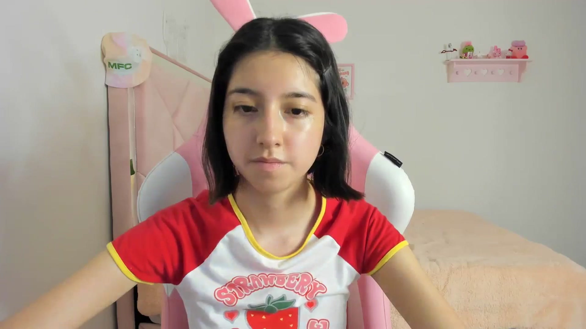 Gallery image thumbnail from Cherrycute666's myfreecams stream on, 03/22/2024, 03:55 image 20 of 20