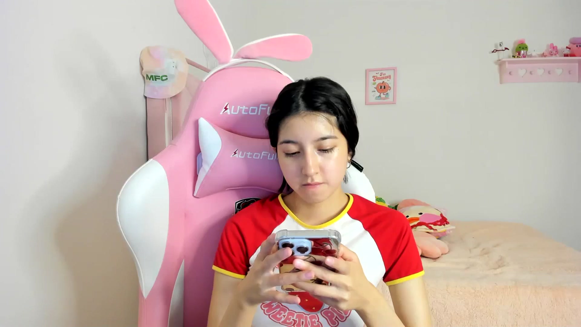 Gallery image thumbnail from Cherrycute666's myfreecams stream on, 03/22/2024, 09:30 image 9 of 20