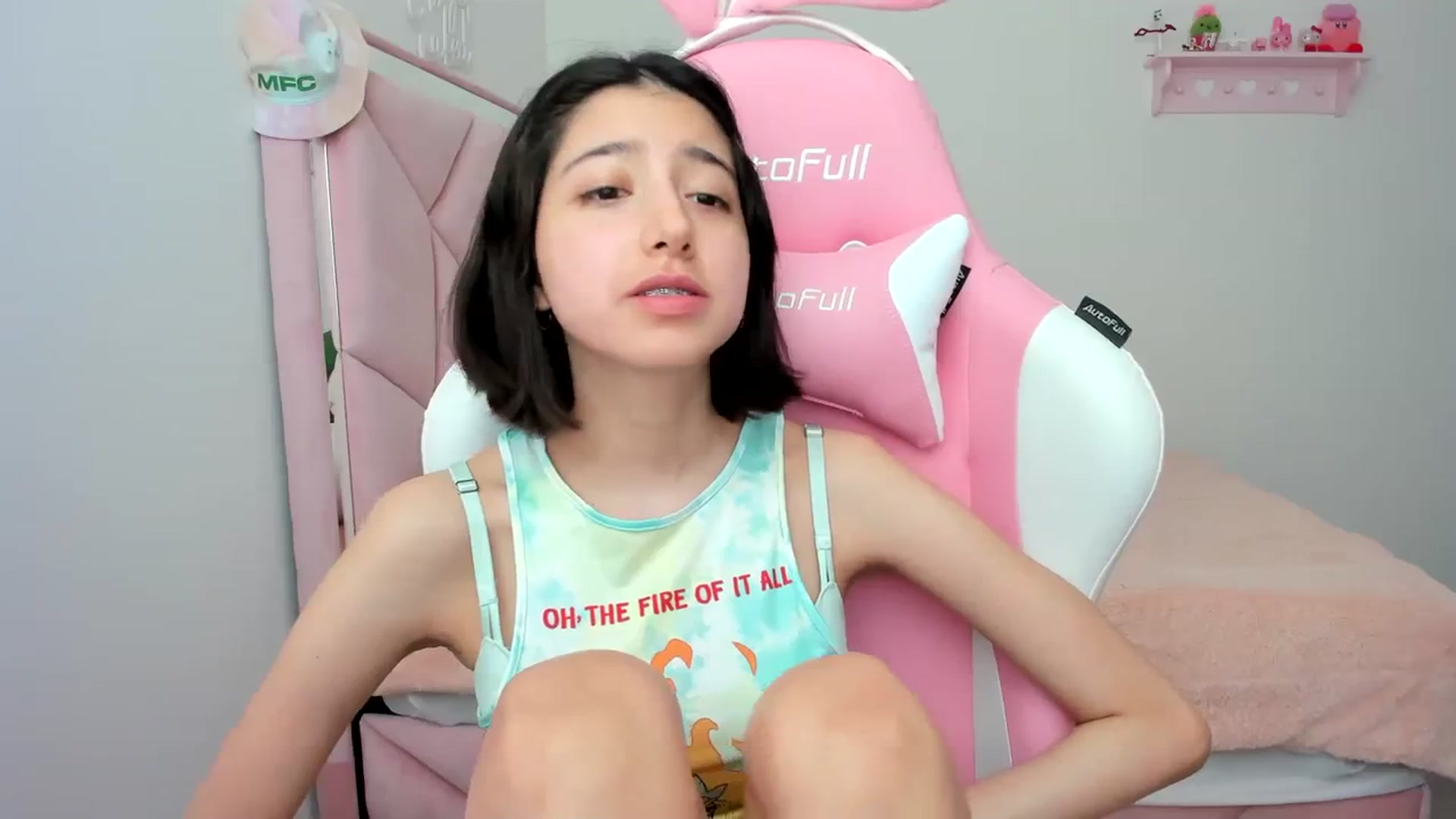 Gallery image thumbnail from Cherrycute666's myfreecams stream on, 03/22/2024, 21:41 image 11 of 20