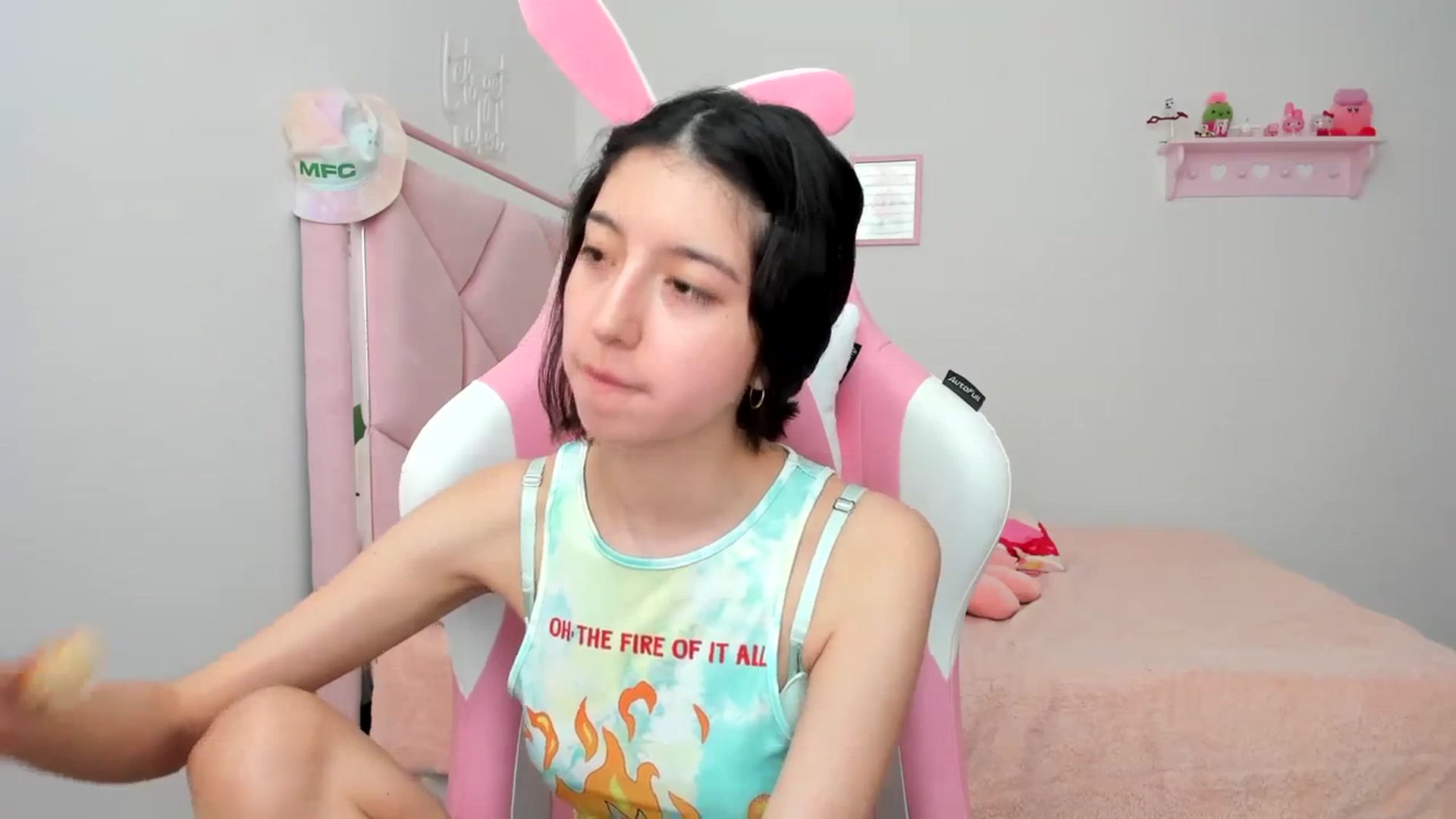 Gallery image thumbnail from Cherrycute666's myfreecams stream on, 03/22/2024, 23:27 image 2 of 20