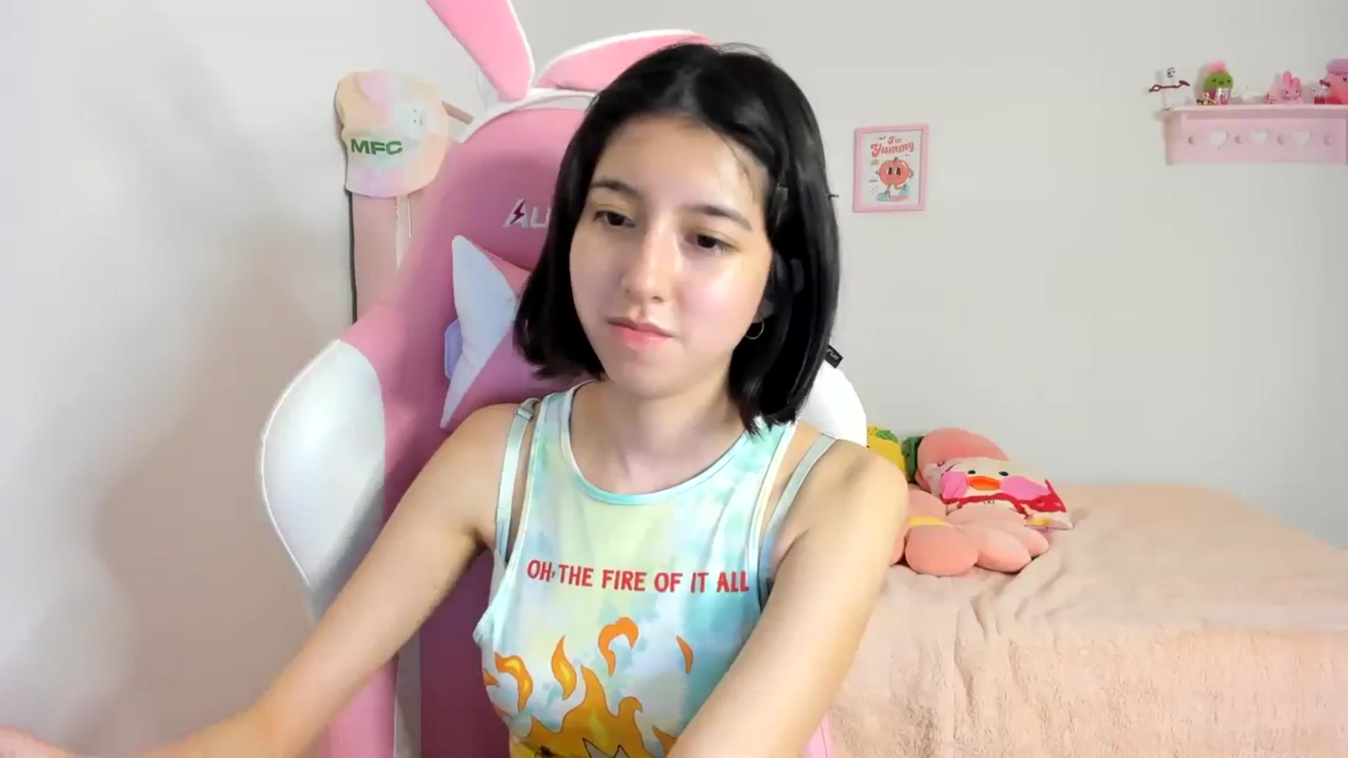 Gallery image thumbnail from Cherrycute666's myfreecams stream on, 03/23/2024, 04:49 image 13 of 20