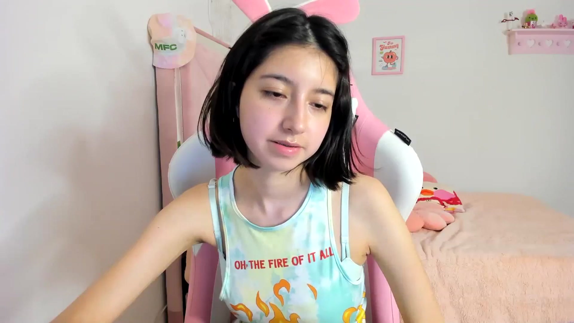 Gallery image thumbnail from Cherrycute666's myfreecams stream on, 03/23/2024, 04:49 image 2 of 20