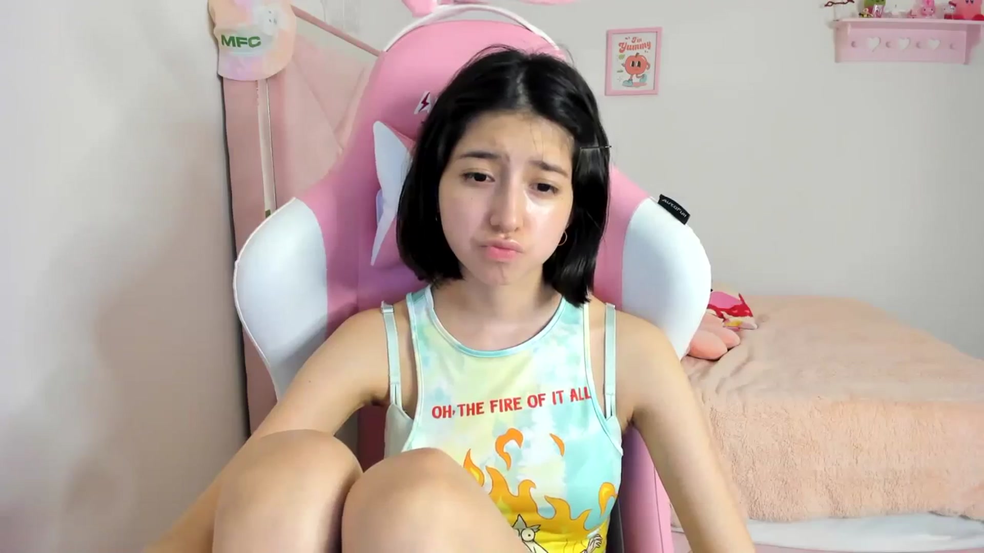 Gallery image thumbnail from Cherrycute666's myfreecams stream on, 03/23/2024, 04:49 image 7 of 20