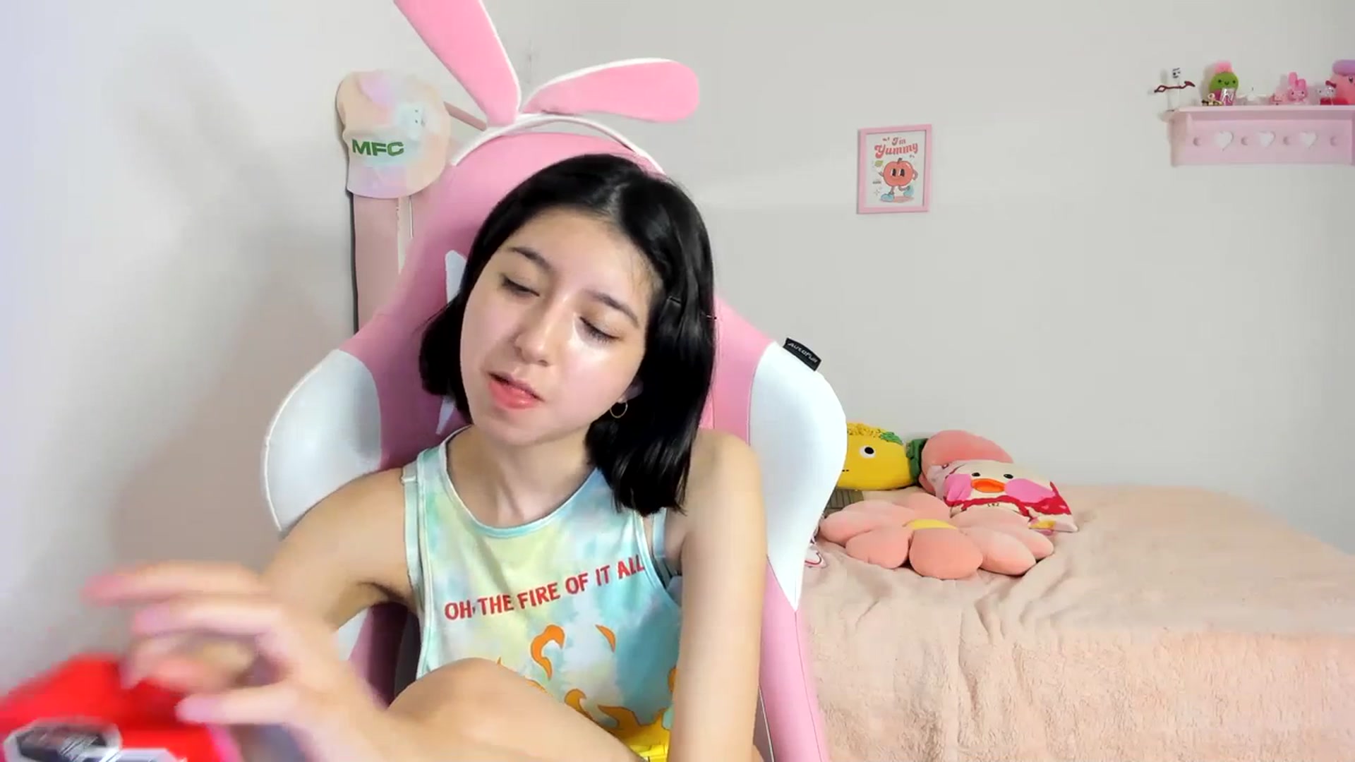 Gallery image thumbnail from Cherrycute666's myfreecams stream on, 03/23/2024, 04:49 image 18 of 20