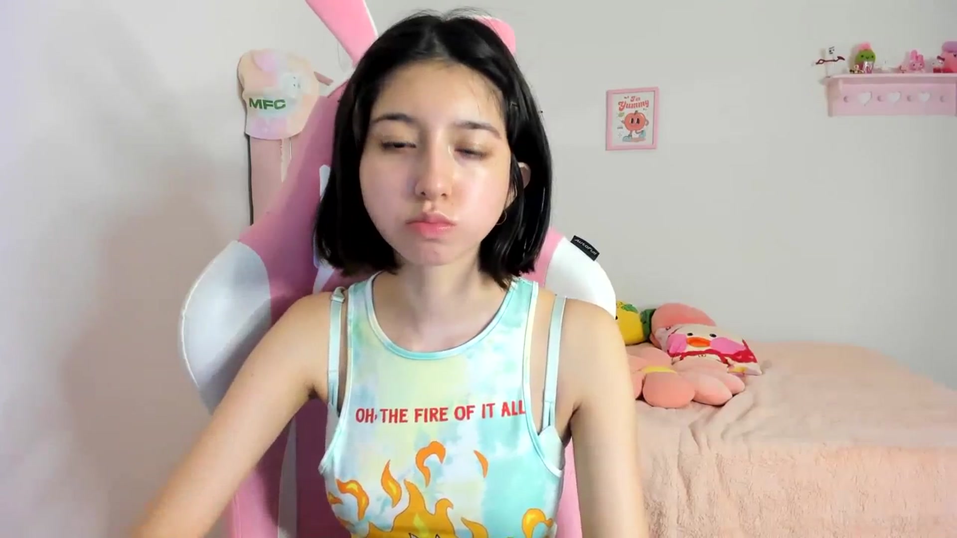Gallery image thumbnail from Cherrycute666's myfreecams stream on, 03/23/2024, 04:49 image 12 of 20