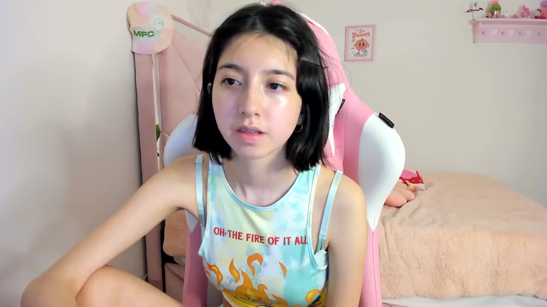 Gallery image thumbnail from Cherrycute666's myfreecams stream on, 03/23/2024, 08:32 image 16 of 20