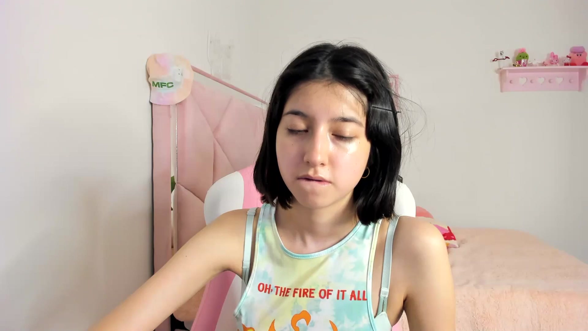 Gallery image thumbnail from Cherrycute666's myfreecams stream on, 03/23/2024, 08:32 image 14 of 20