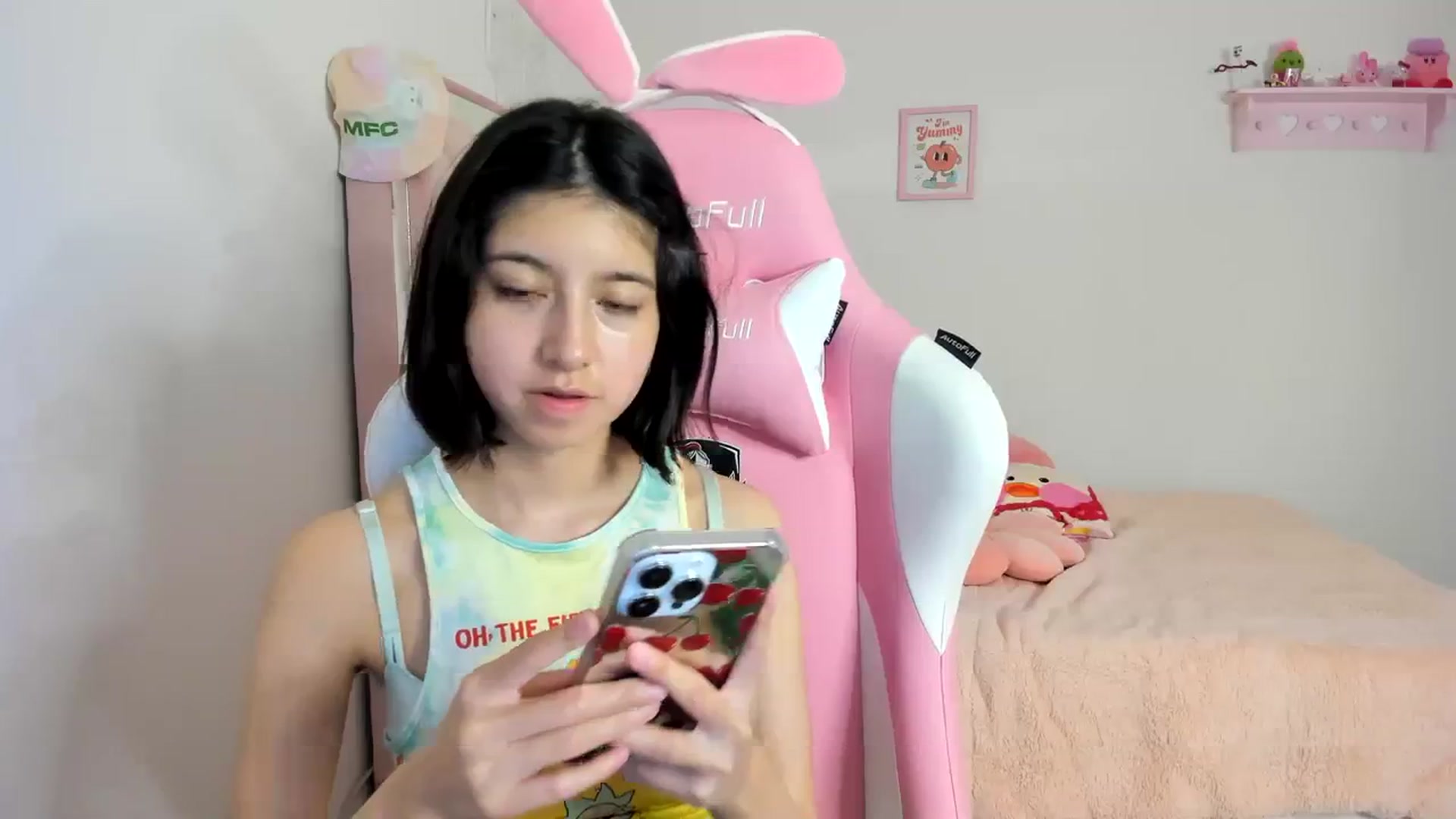 Gallery image thumbnail from Cherrycute666's myfreecams stream on, 03/23/2024, 08:32 image 4 of 20