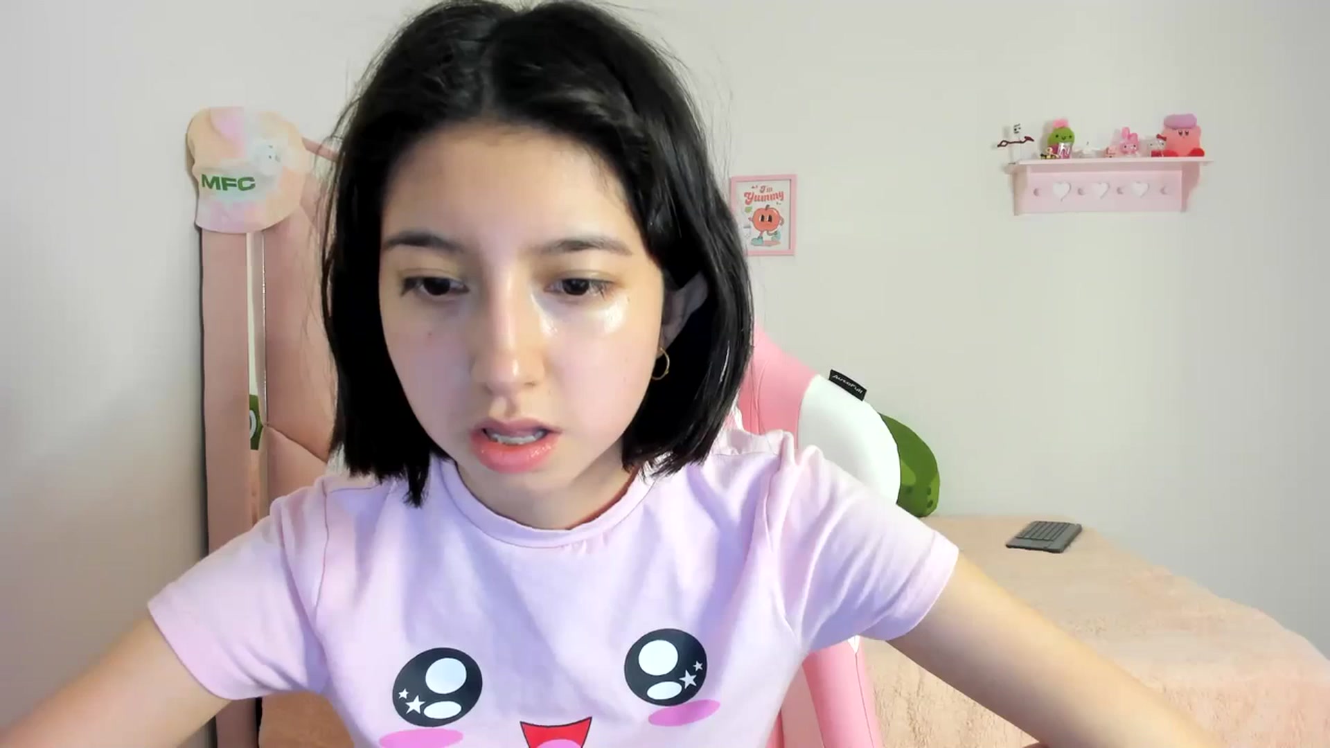 Gallery image thumbnail from Cherrycute666's myfreecams stream on, 03/24/2024, 03:57 image 10 of 20