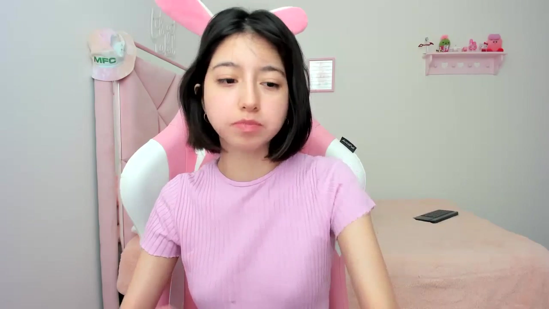 Gallery image thumbnail from Cherrycute666's myfreecams stream on, 03/24/2024, 22:17 image 6 of 20