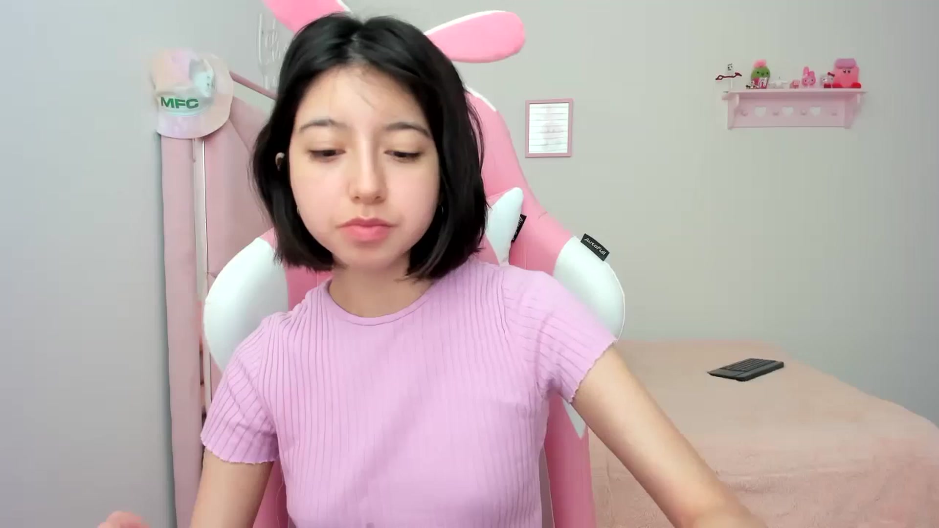 Gallery image thumbnail from Cherrycute666's myfreecams stream on, 03/24/2024, 22:17 image 8 of 20