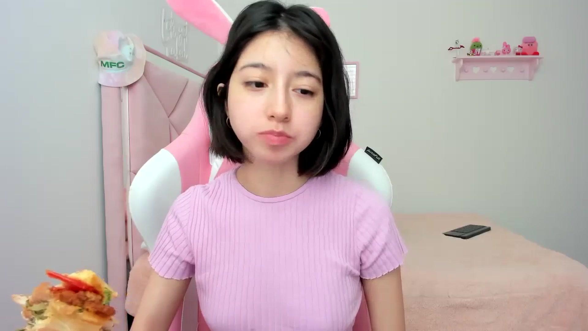 Gallery image thumbnail from Cherrycute666's myfreecams stream on, 03/24/2024, 22:17 image 3 of 20