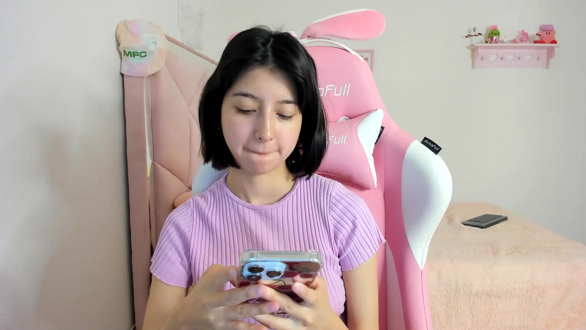 Gallery image thumbnail from Cherrycute666's myfreecams stream on, 03/25/2024, 06:48 image 19 of 20
