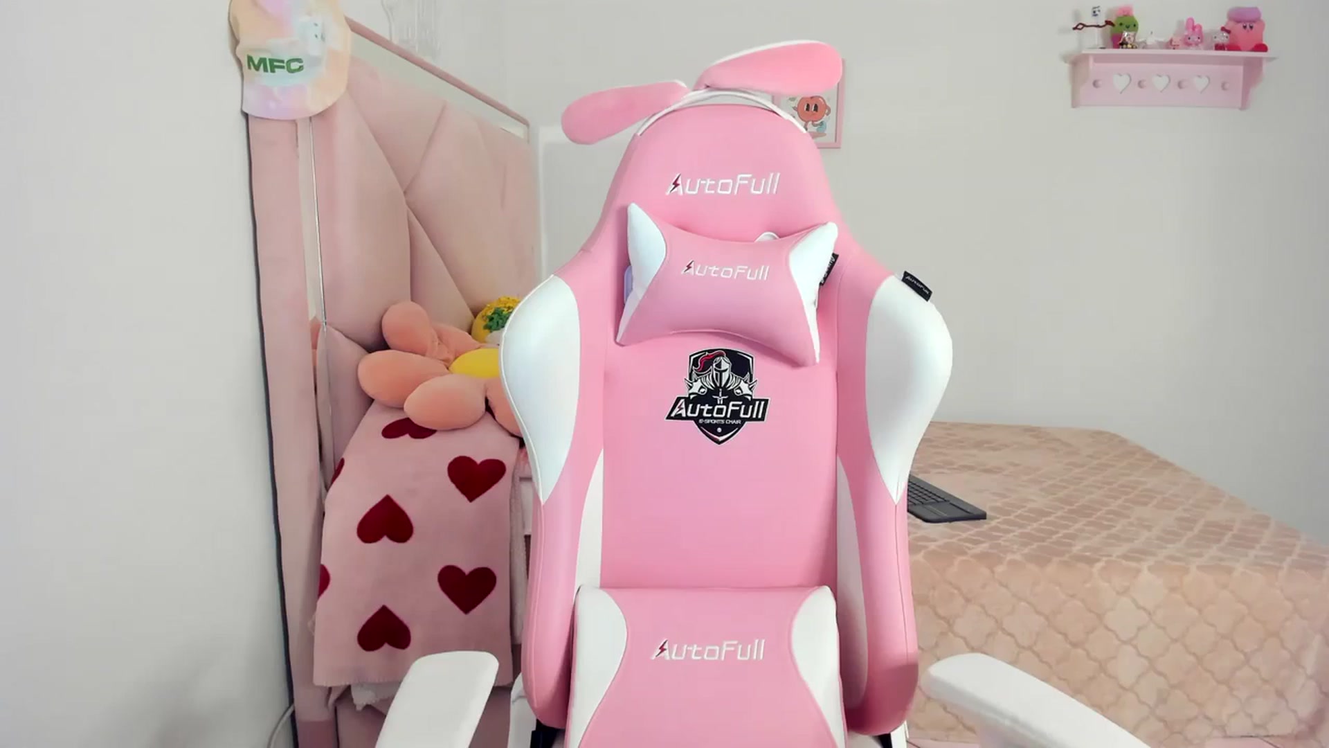 Gallery image thumbnail from Cherrycute666's myfreecams stream on, 03/26/2024, 04:59 image 5 of 20