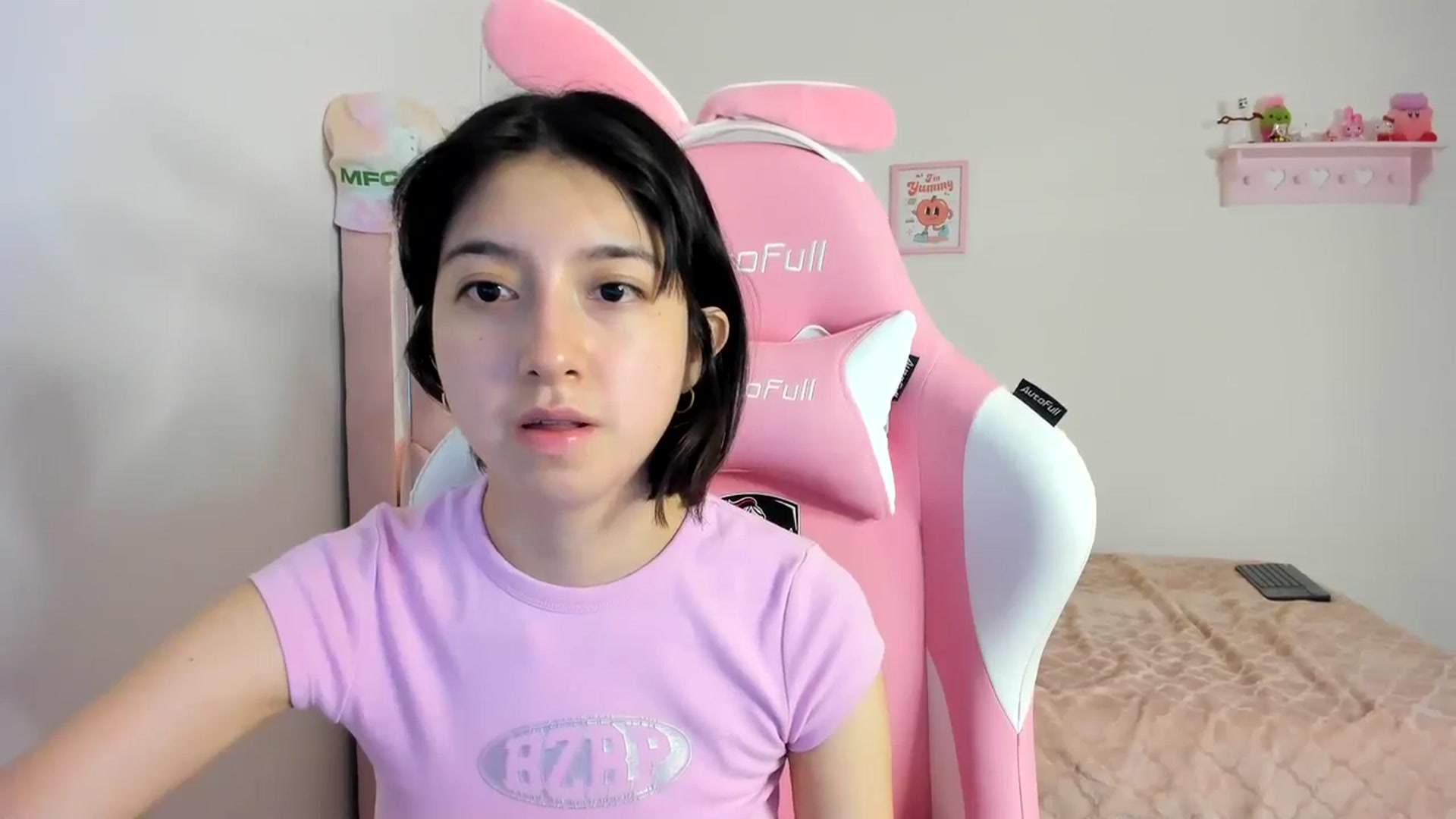Gallery image thumbnail from Cherrycute666's myfreecams stream on, 03/26/2024, 08:24 image 20 of 20