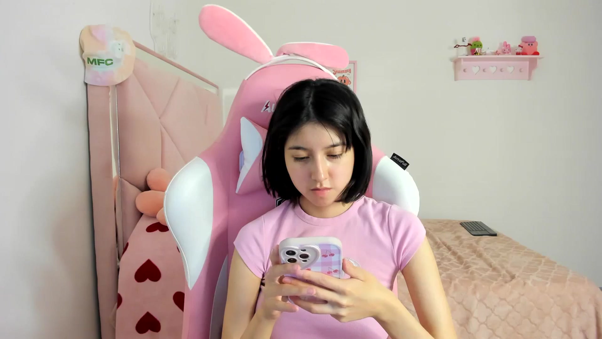 Gallery image thumbnail from Cherrycute666's myfreecams stream on, 03/26/2024, 08:24 image 3 of 20