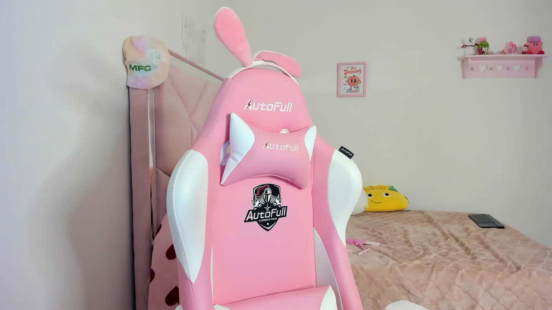 Gallery image thumbnail from Cherrycute666's myfreecams stream on, 03/26/2024, 08:24 image 17 of 20