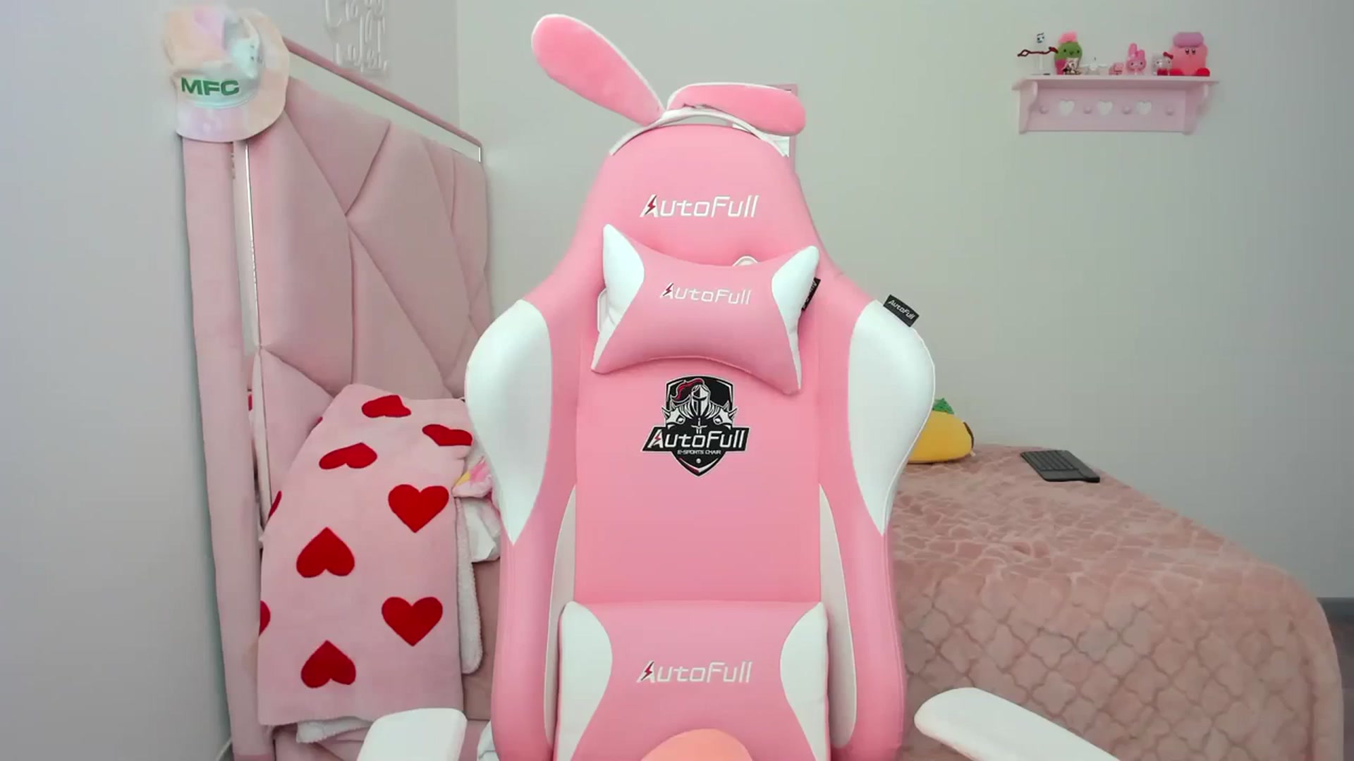 Gallery image thumbnail from Cherrycute666's myfreecams stream on, 03/26/2024, 20:24 image 5 of 20