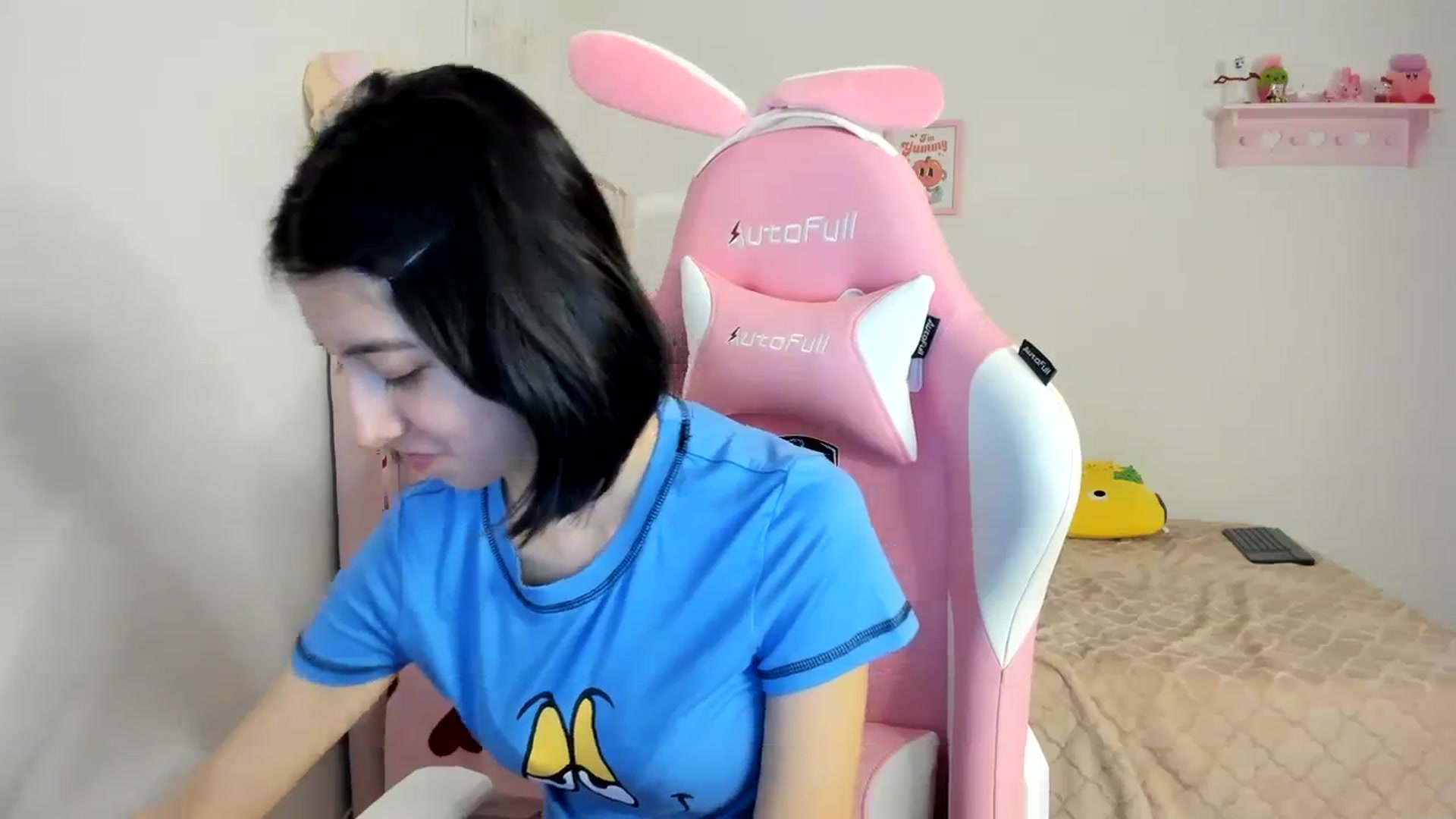 Gallery image thumbnail from Cherrycute666's myfreecams stream on, 03/27/2024, 04:14 image 15 of 20