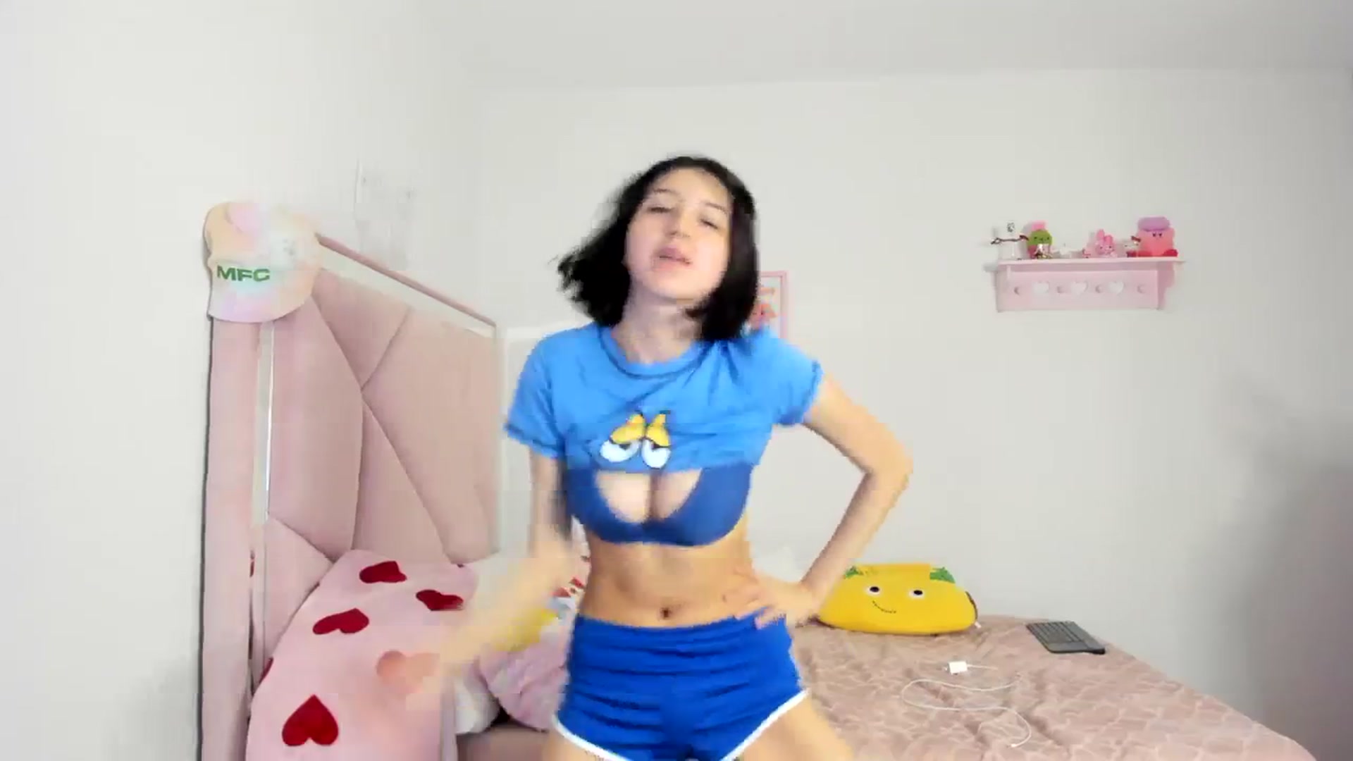 Gallery image thumbnail from Cherrycute666's myfreecams stream on, 03/27/2024, 04:14 image 8 of 20