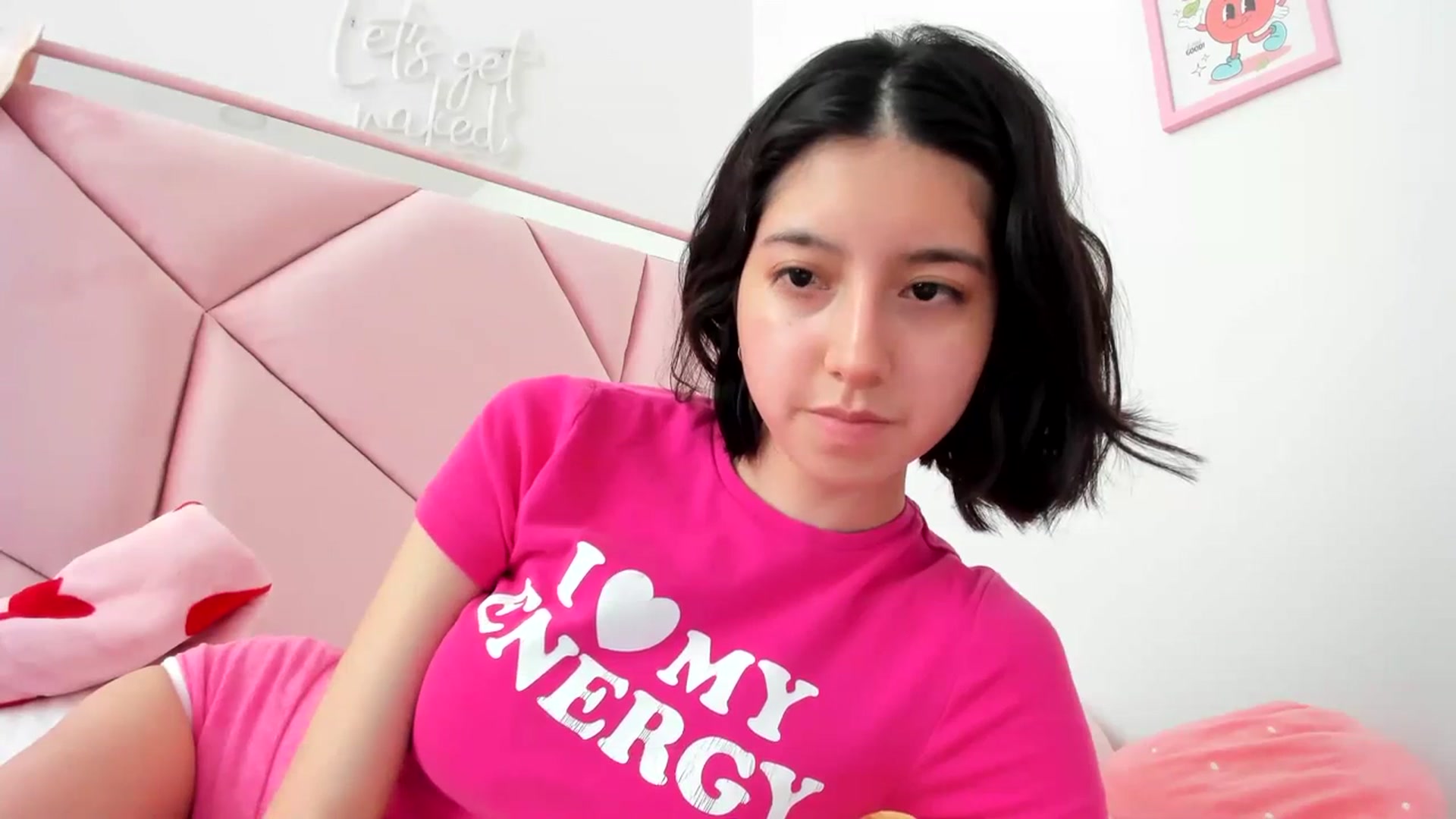 Gallery image thumbnail from Cherrycute666's myfreecams stream on, 03/28/2024, 21:39 image 10 of 20