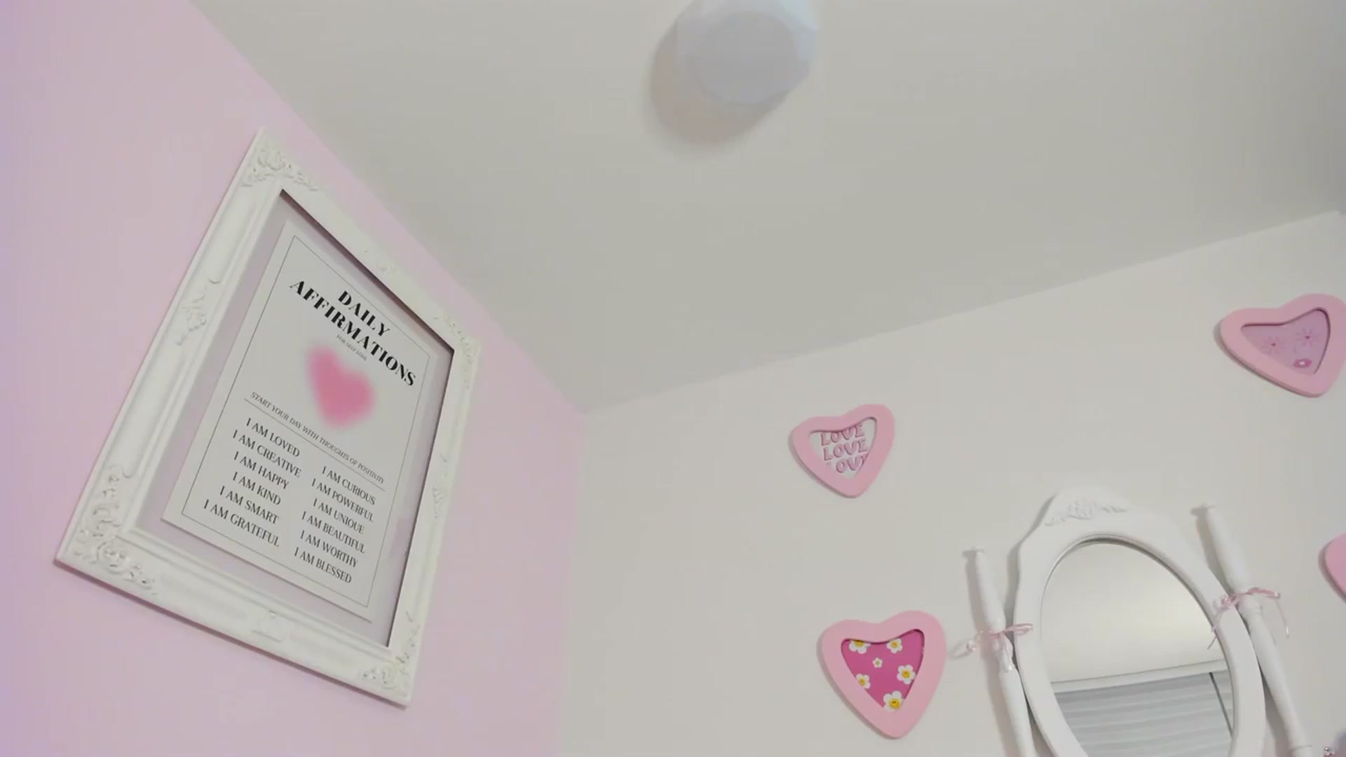 Gallery image thumbnail from Cherrycute666's myfreecams stream on, 03/30/2024, 05:57 image 13 of 20