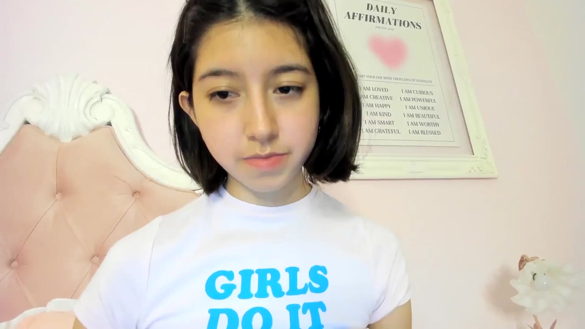 Gallery image thumbnail from Cherrycute666's myfreecams stream on, 03/30/2024, 05:57 image 15 of 20