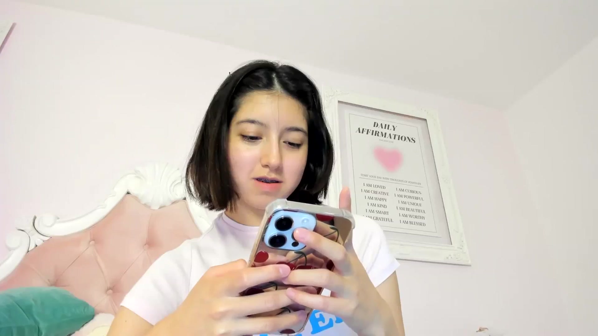 Gallery image thumbnail from Cherrycute666's myfreecams stream on, 03/30/2024, 05:57 image 2 of 20