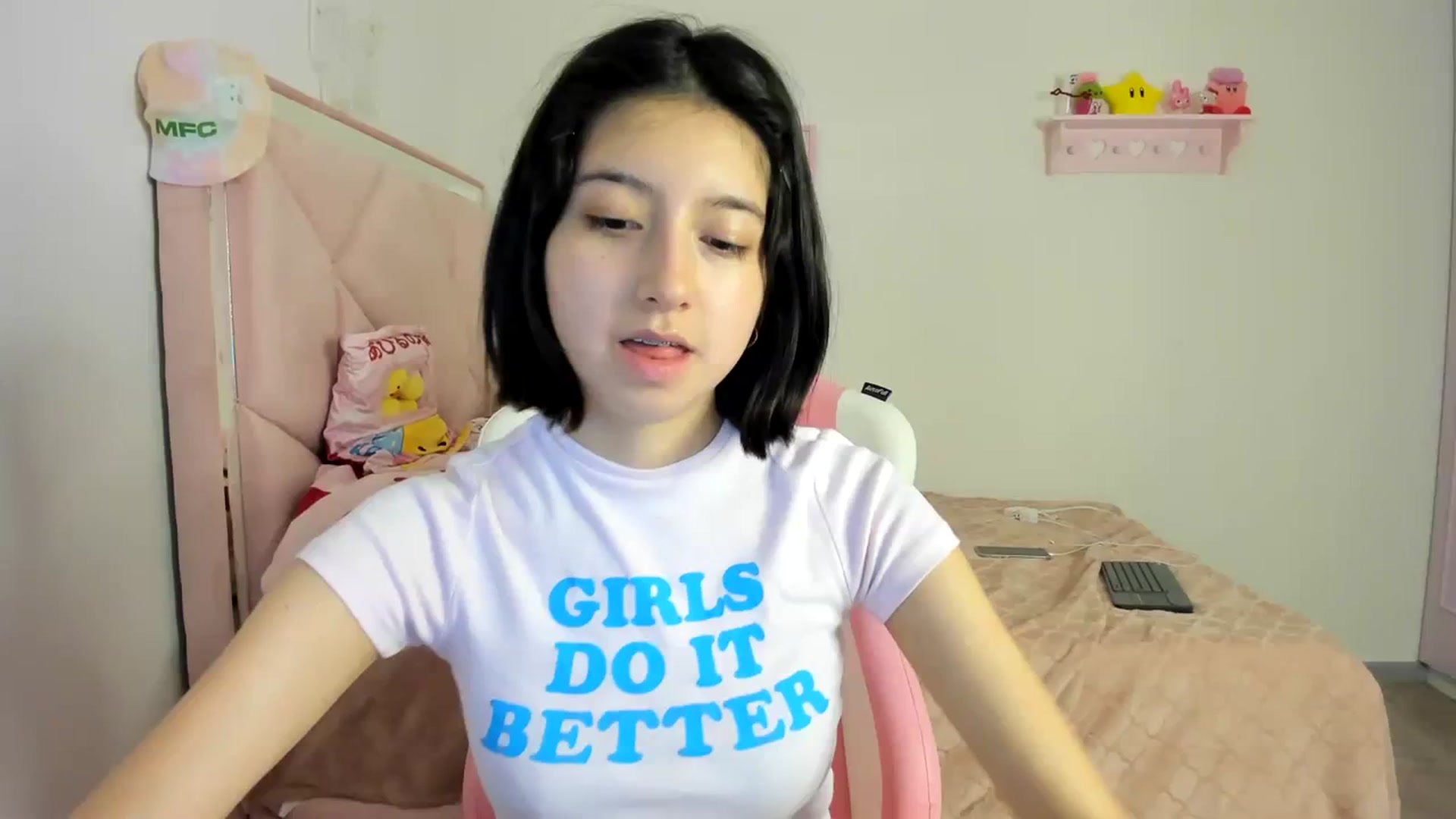 Gallery image thumbnail from Cherrycute666's myfreecams stream on, 03/30/2024, 09:27 image 1 of 20