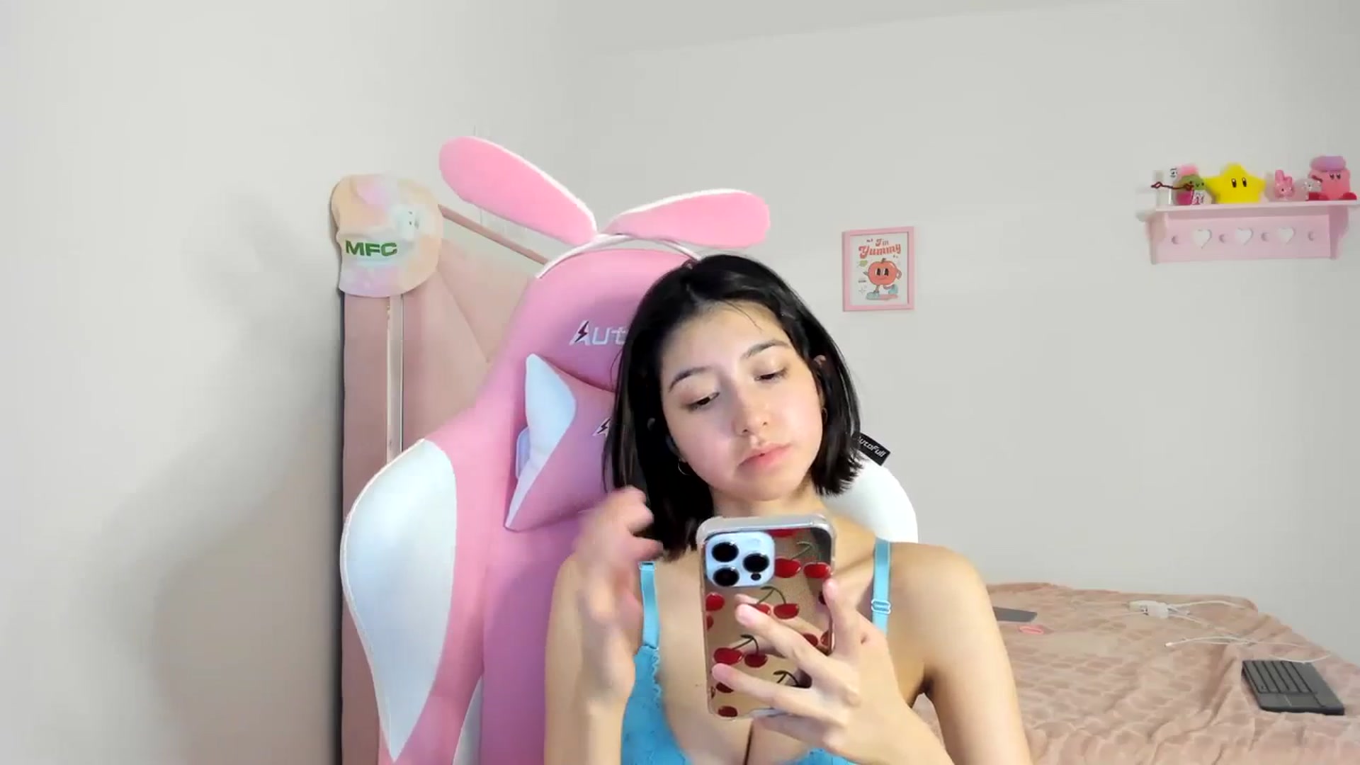 Gallery image thumbnail from Cherrycute666's myfreecams stream on, 03/30/2024, 09:27 image 12 of 20
