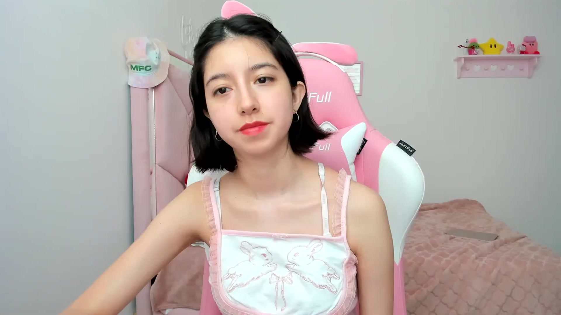 Gallery image thumbnail from Cherrycute666's myfreecams stream on, 03/31/2024, 21:00 image 9 of 20