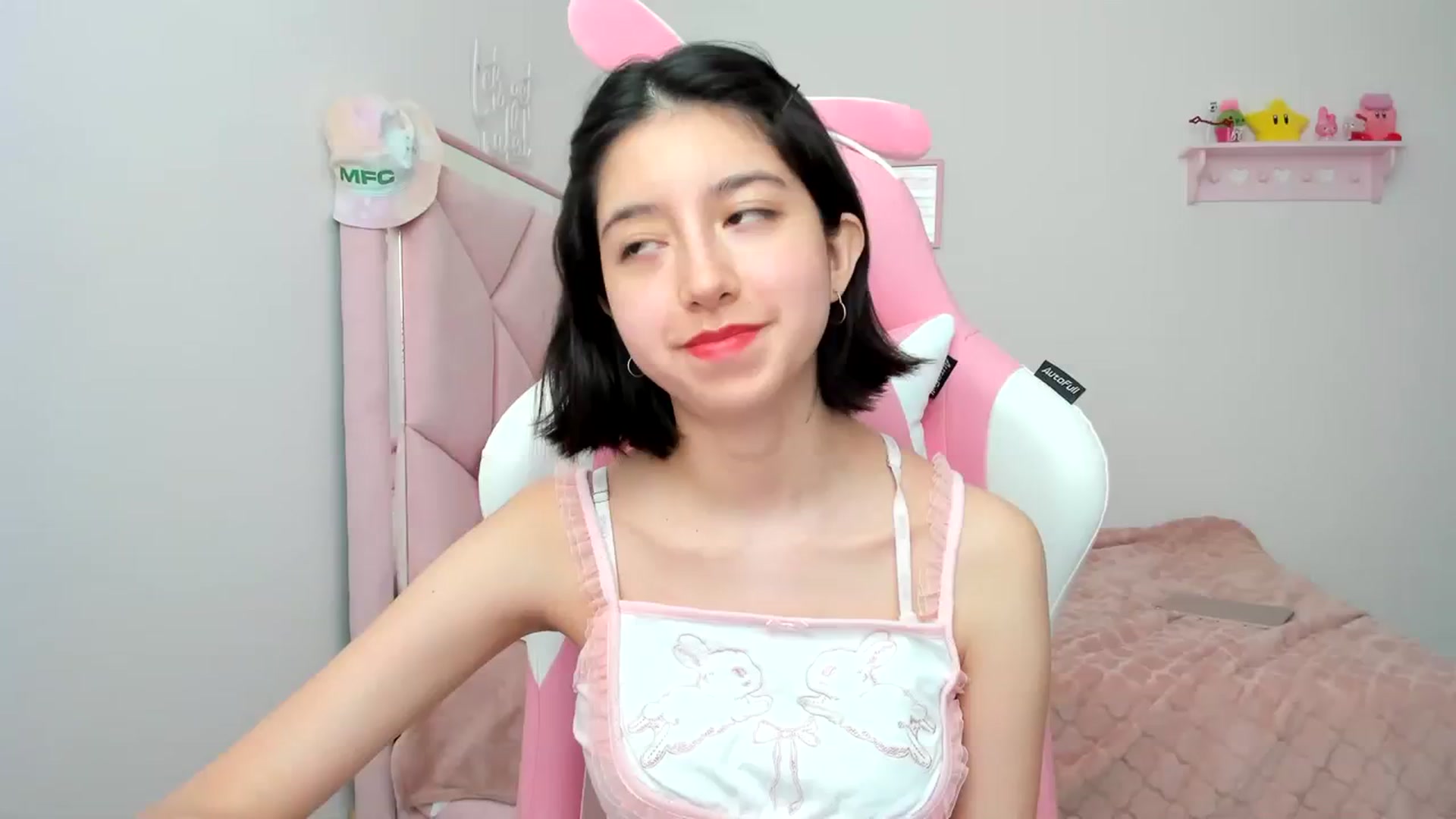Gallery image thumbnail from Cherrycute666's myfreecams stream on, 03/31/2024, 21:00 image 10 of 20