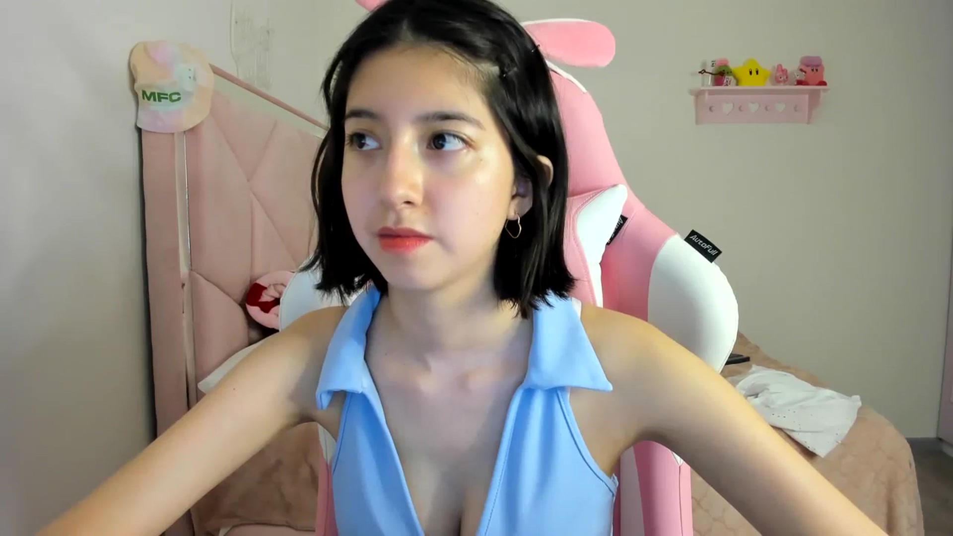 Gallery image thumbnail from Cherrycute666's myfreecams stream on, 04/01/2024, 04:49 image 13 of 20