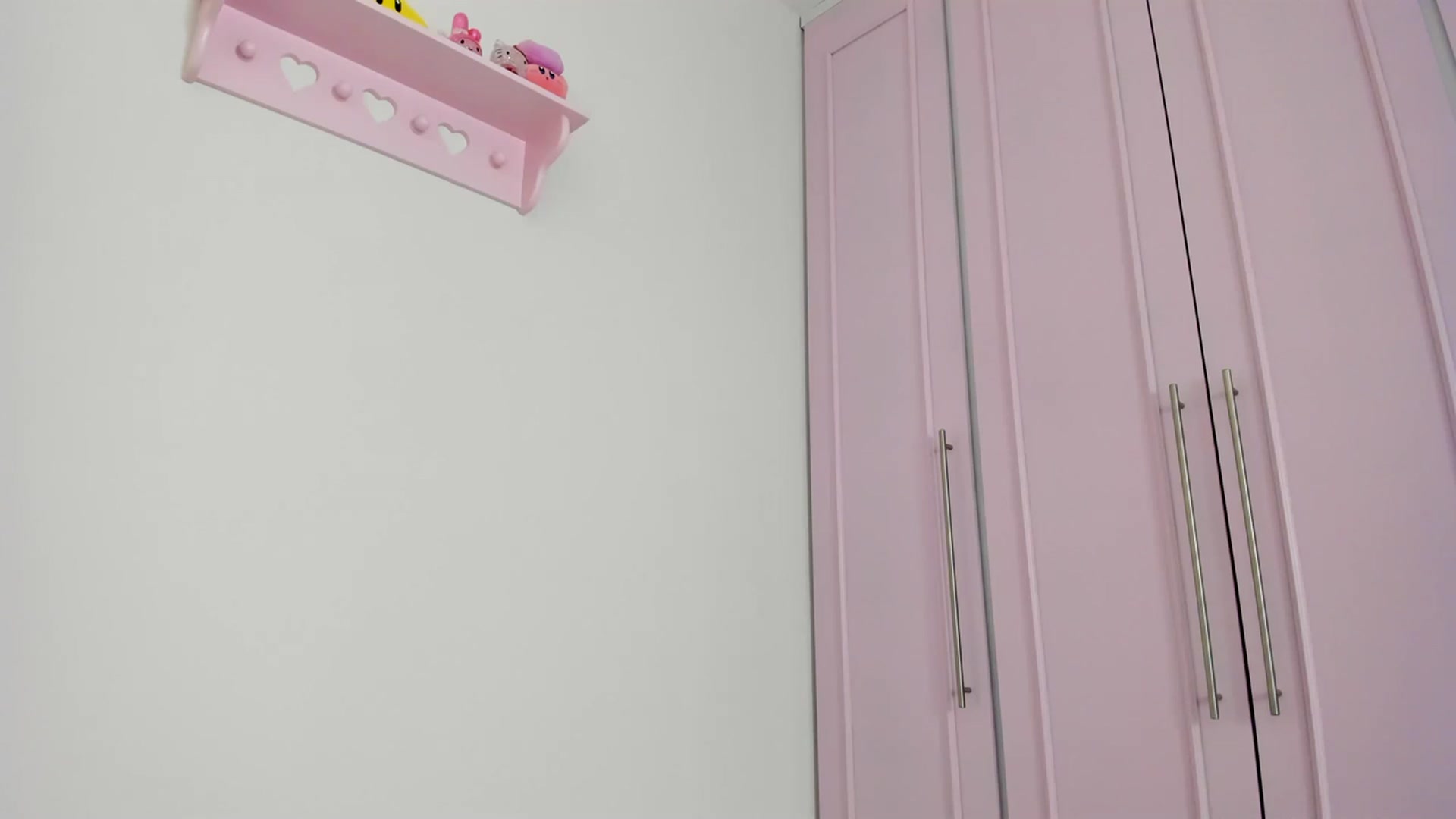 Gallery image thumbnail from Cherrycute666's myfreecams stream on, 04/01/2024, 09:24 image 8 of 20
