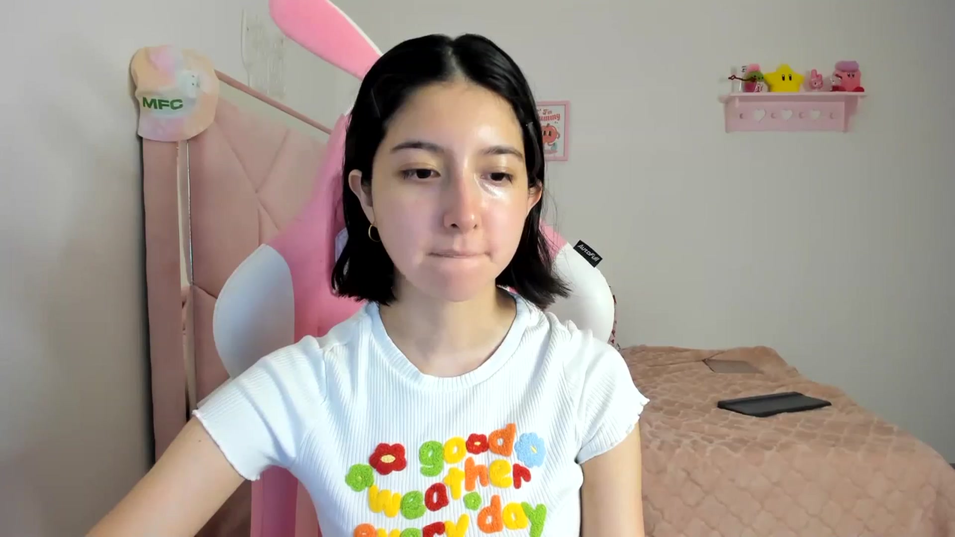 Gallery image thumbnail from Cherrycute666's myfreecams stream on, 04/01/2024, 09:24 image 20 of 20