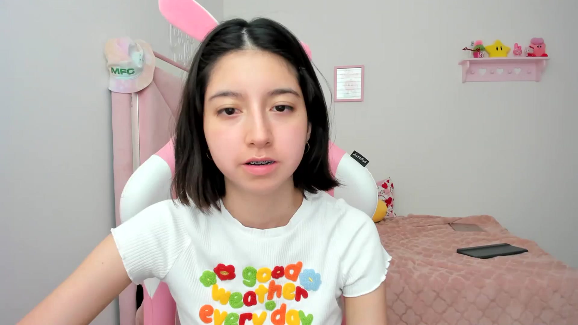Gallery image thumbnail from Cherrycute666's myfreecams stream on, 04/01/2024, 23:27 image 1 of 20
