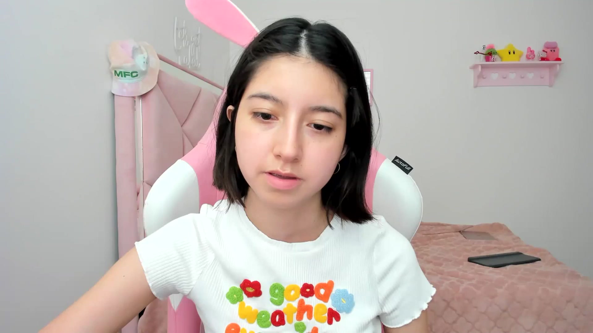 Gallery image thumbnail from Cherrycute666's myfreecams stream on, 04/01/2024, 23:27 image 4 of 20