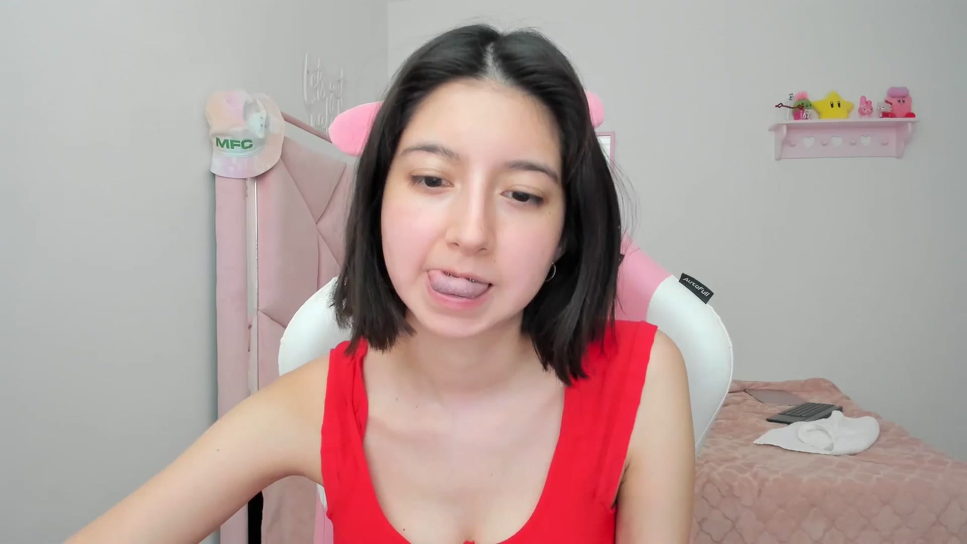 Gallery image thumbnail from Cherrycute666's myfreecams stream on, 04/02/2024, 23:50 image 18 of 20