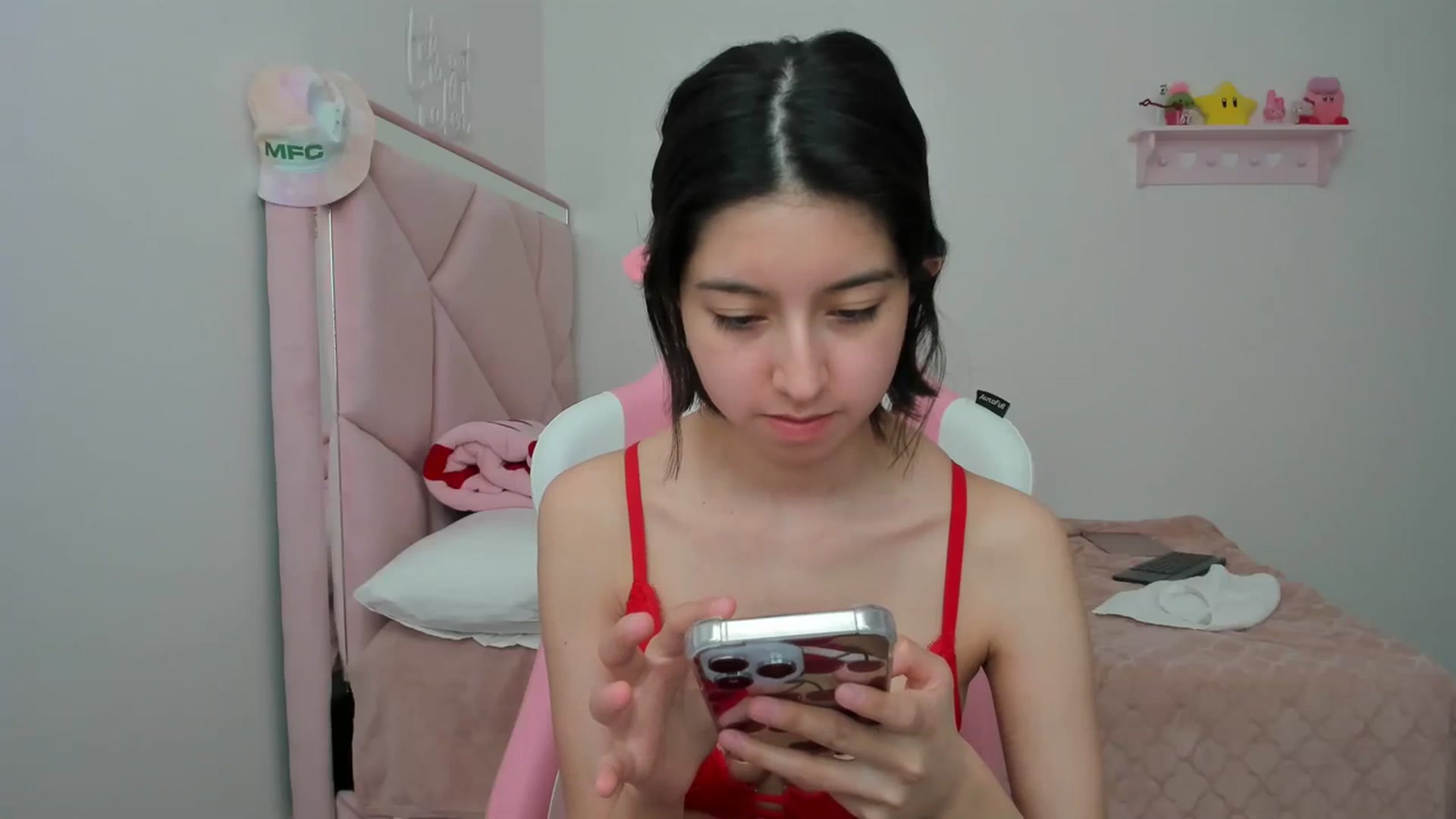 Gallery image thumbnail from Cherrycute666's myfreecams stream on, 04/02/2024, 23:50 image 2 of 20