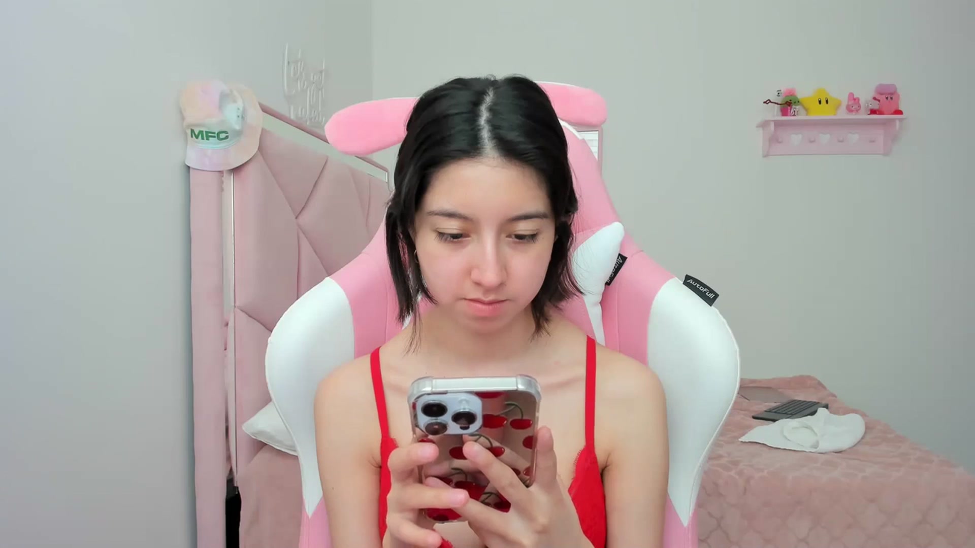 Gallery image thumbnail from Cherrycute666's myfreecams stream on, 04/02/2024, 23:50 image 4 of 20