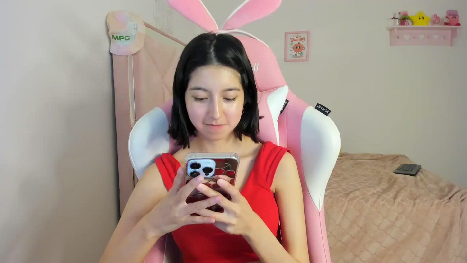 Gallery image thumbnail from Cherrycute666's myfreecams stream on, 04/03/2024, 04:29 image 8 of 20
