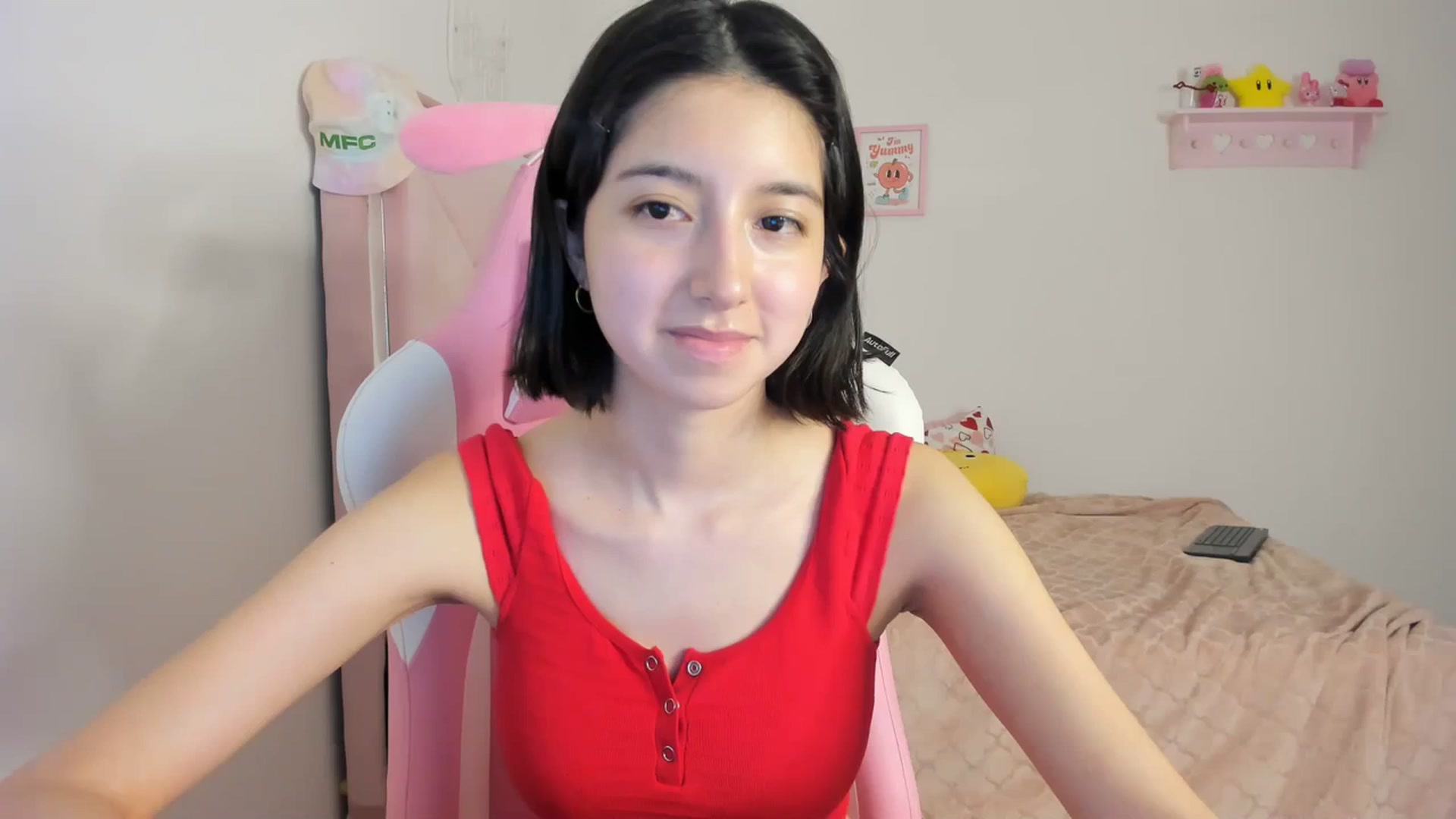 Gallery image thumbnail from Cherrycute666's myfreecams stream on, 04/03/2024, 04:29 image 1 of 20