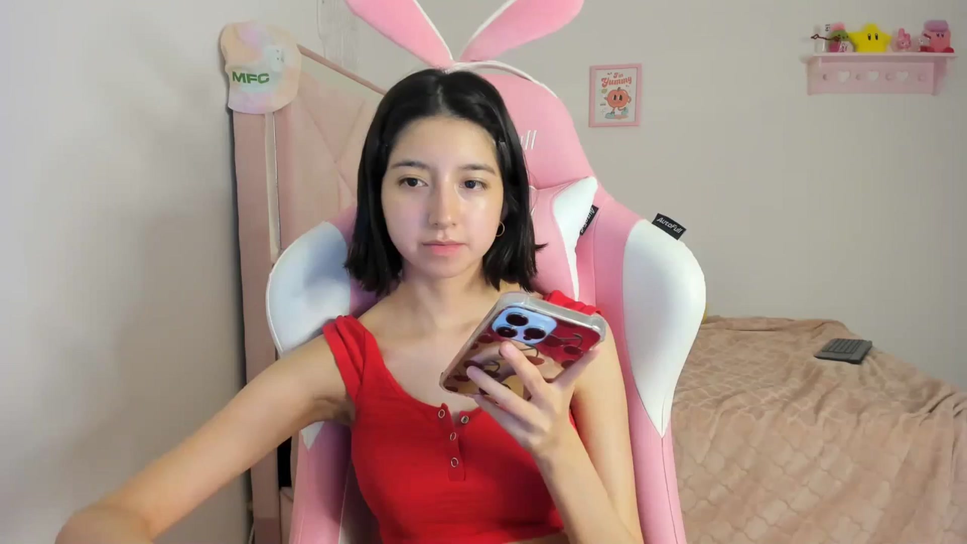 Gallery image thumbnail from Cherrycute666's myfreecams stream on, 04/03/2024, 04:29 image 12 of 20