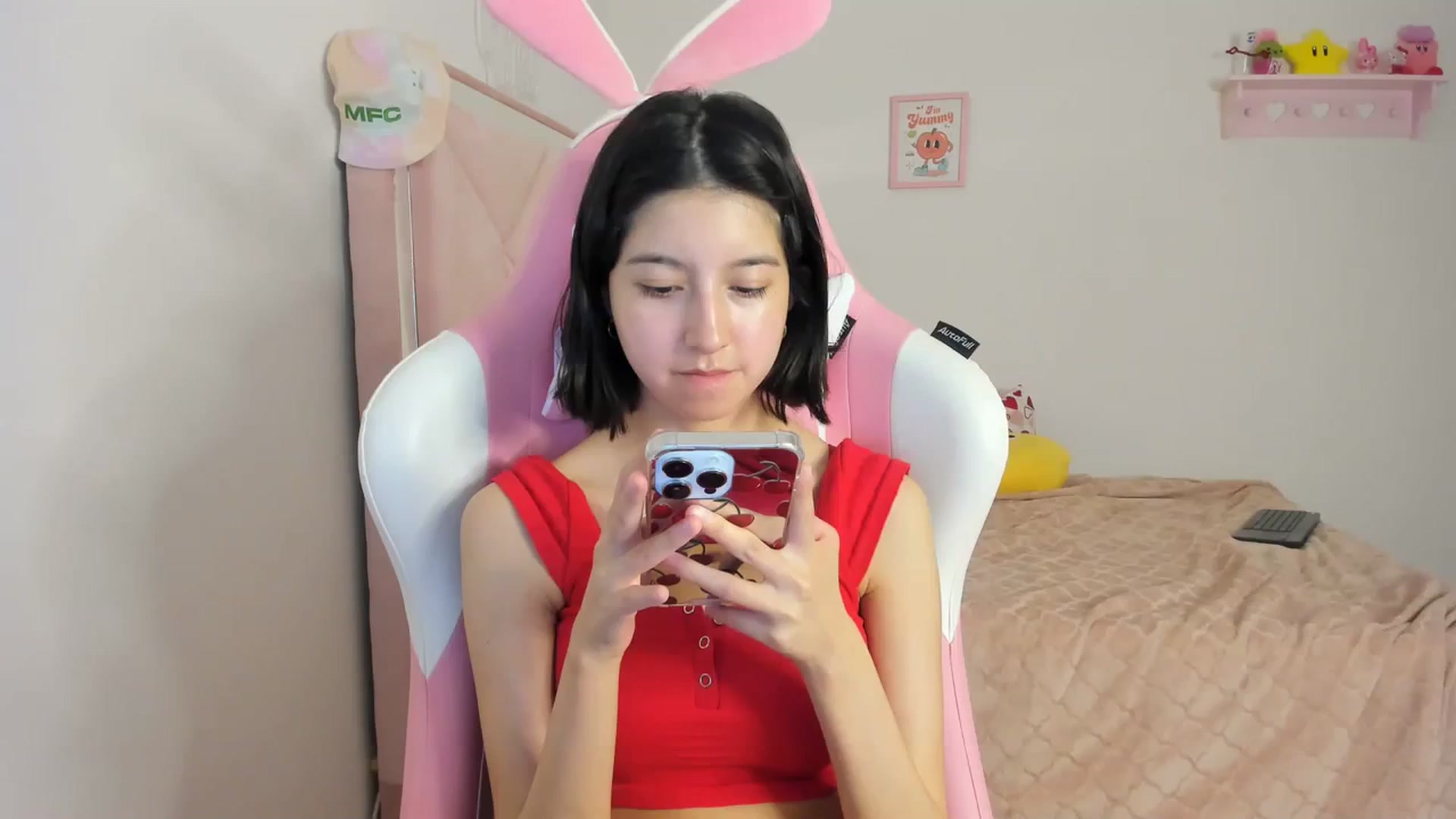 Gallery image thumbnail from Cherrycute666's myfreecams stream on, 04/03/2024, 04:29 image 5 of 20
