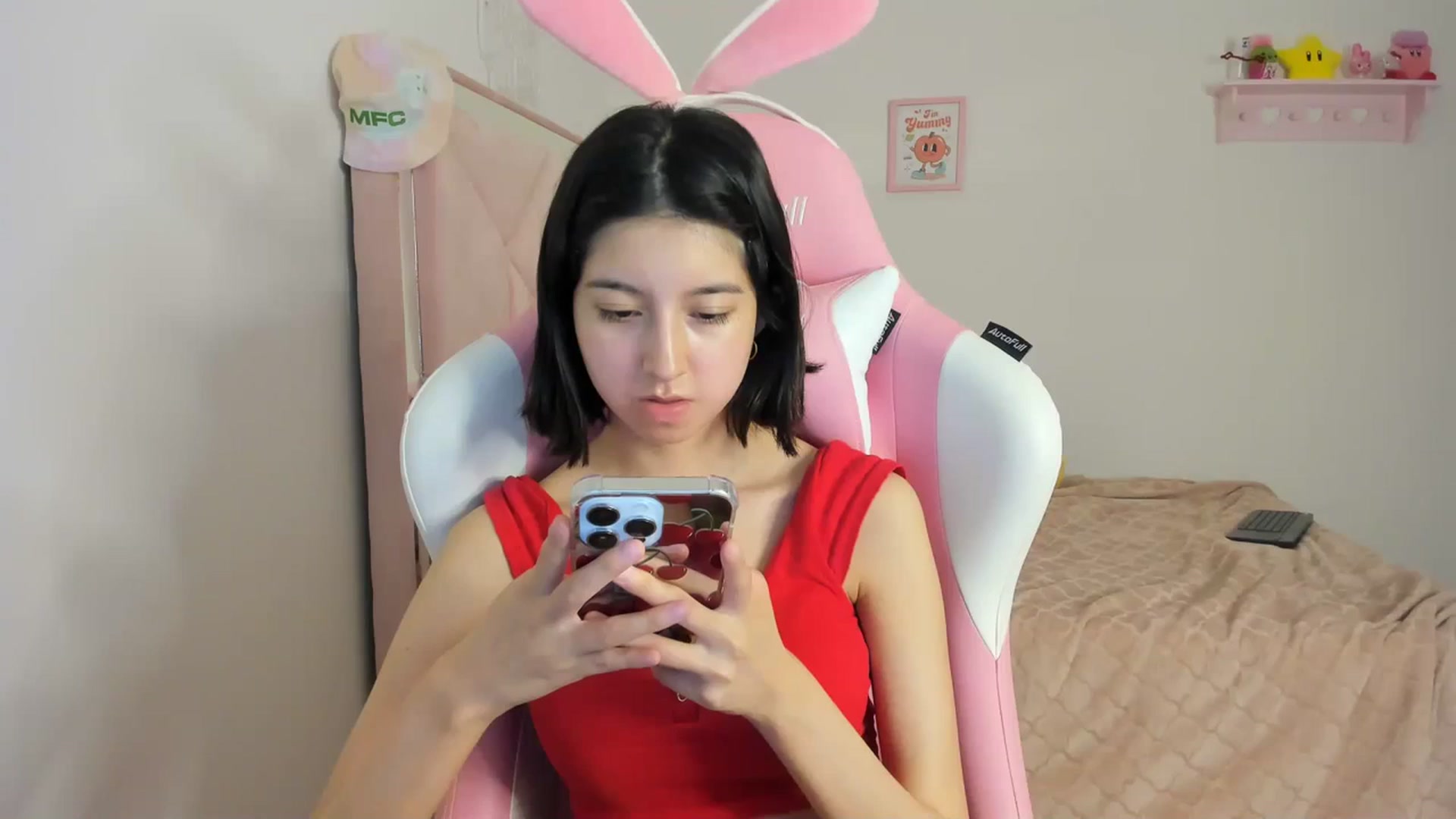 Gallery image thumbnail from Cherrycute666's myfreecams stream on, 04/03/2024, 04:29 image 11 of 20