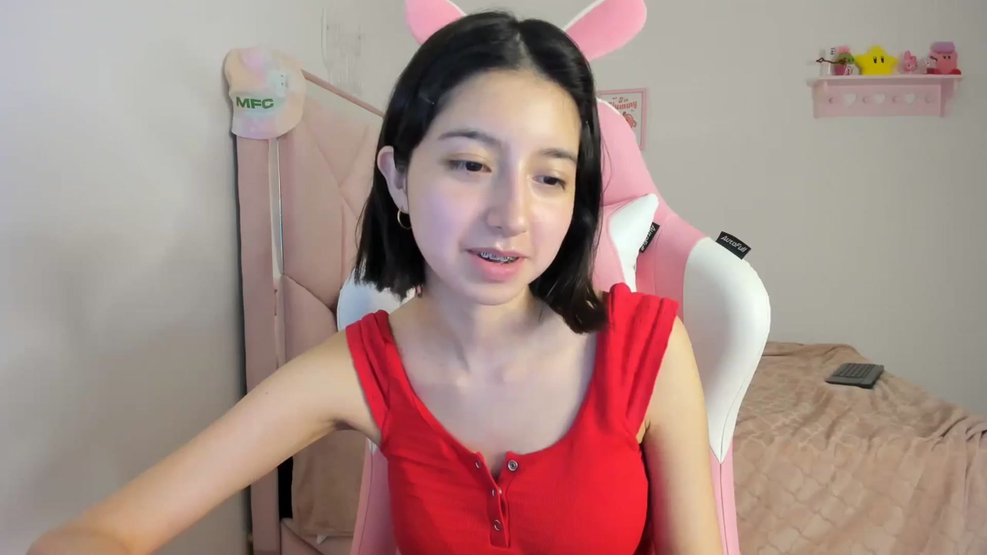 Gallery image thumbnail from Cherrycute666's myfreecams stream on, 04/03/2024, 04:29 image 18 of 20