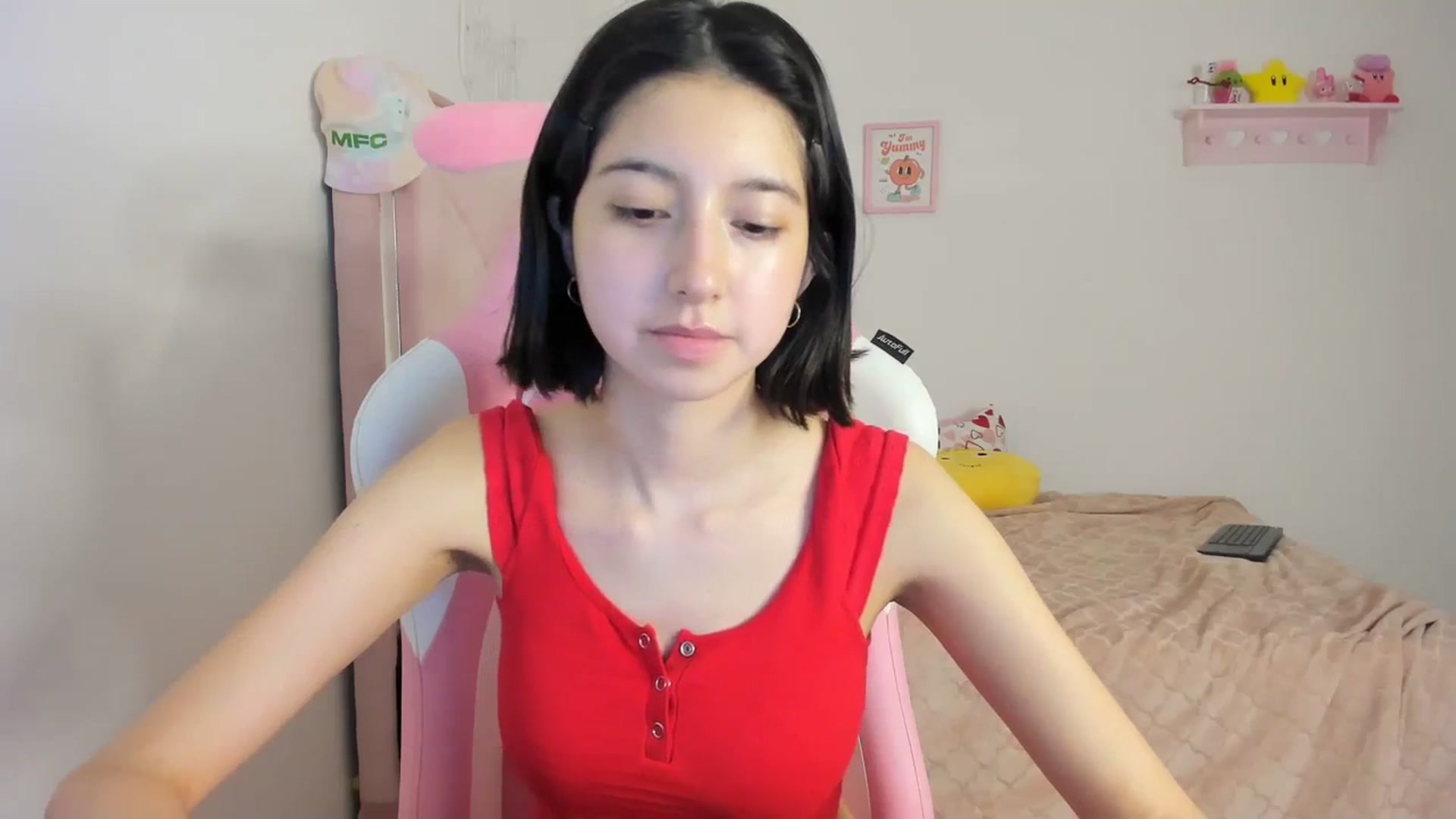 Gallery image thumbnail from Cherrycute666's myfreecams stream on, 04/03/2024, 04:29 image 2 of 20