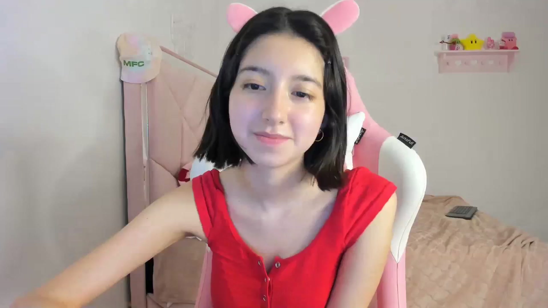 Gallery image thumbnail from Cherrycute666's myfreecams stream on, 04/03/2024, 04:29 image 19 of 20